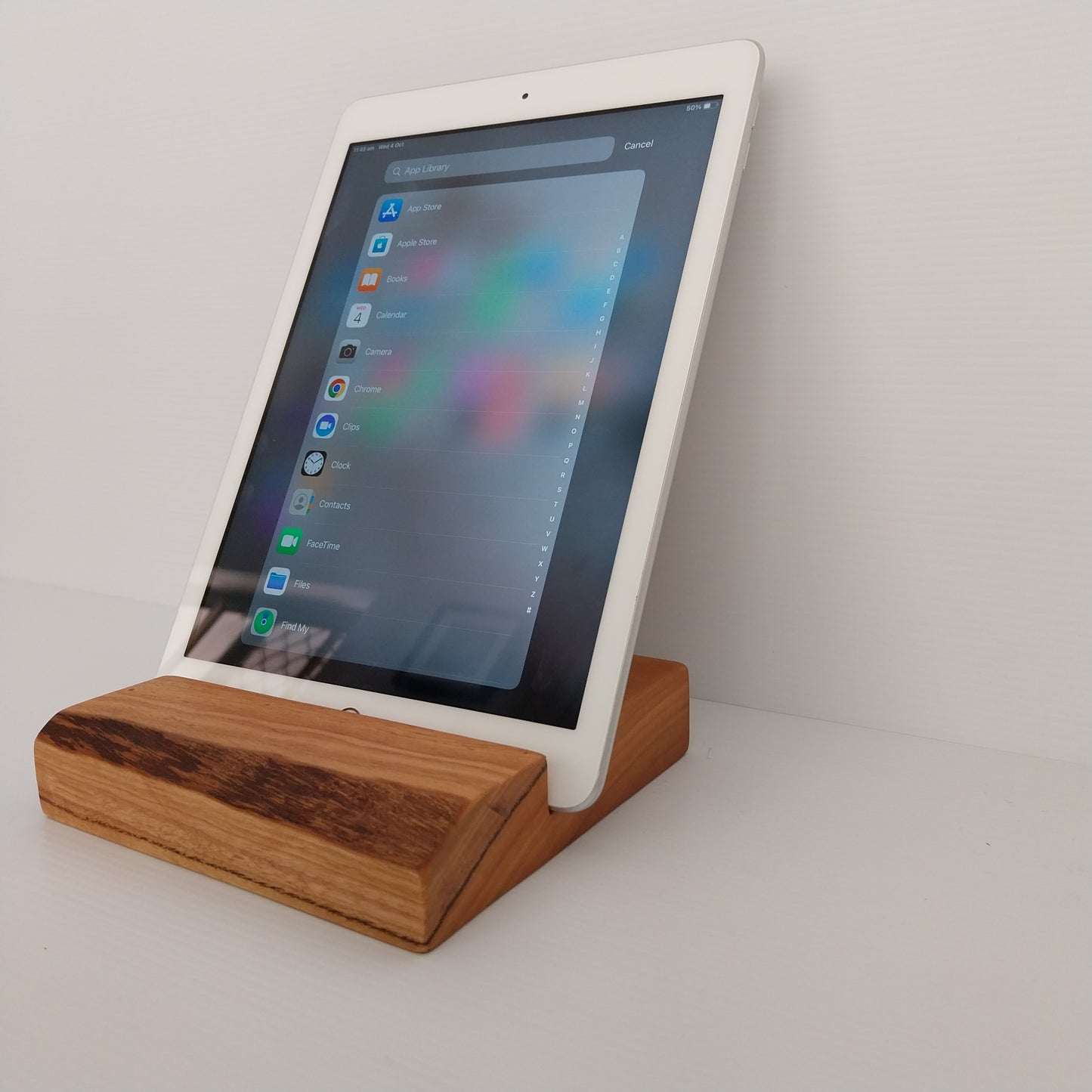 Ipad Stand - Tuart