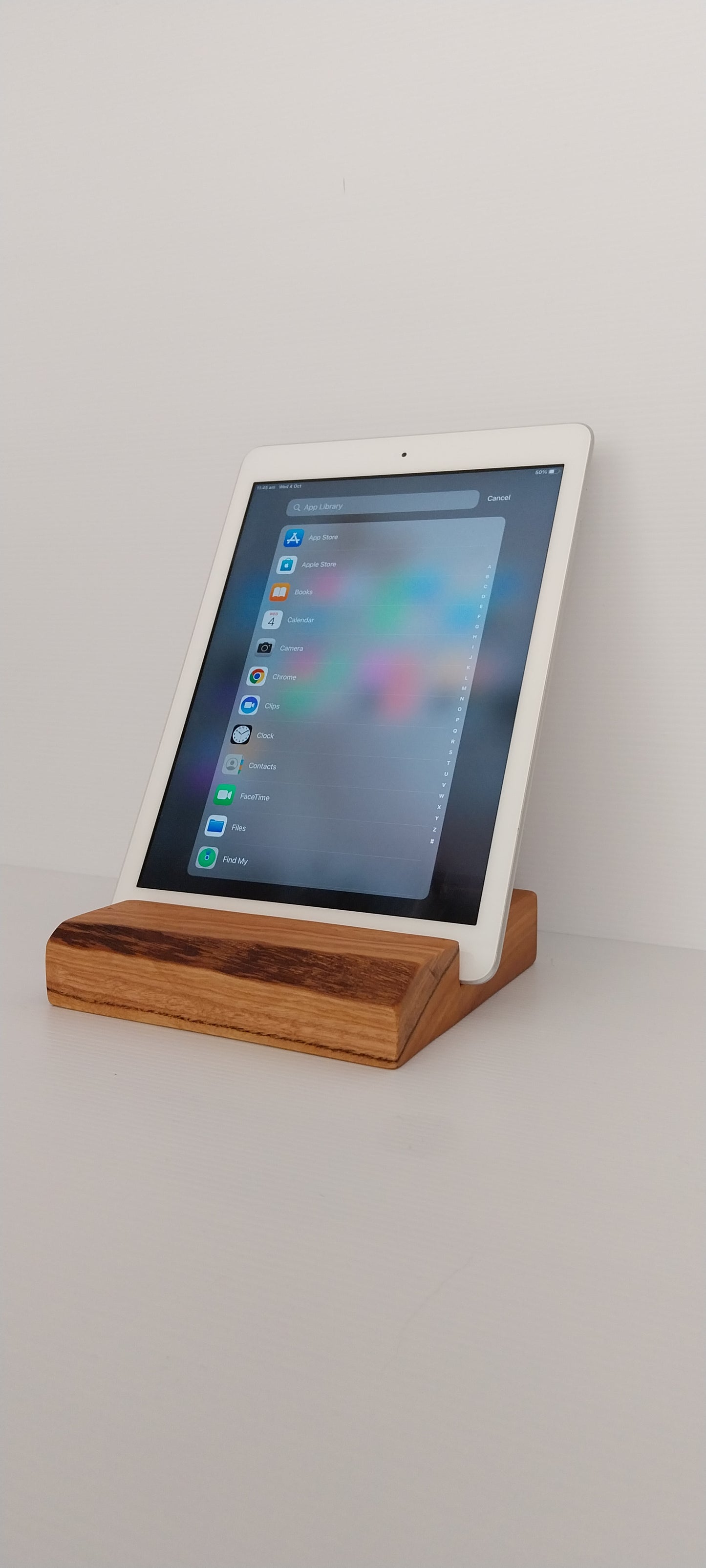 Ipad Stand - Tuart