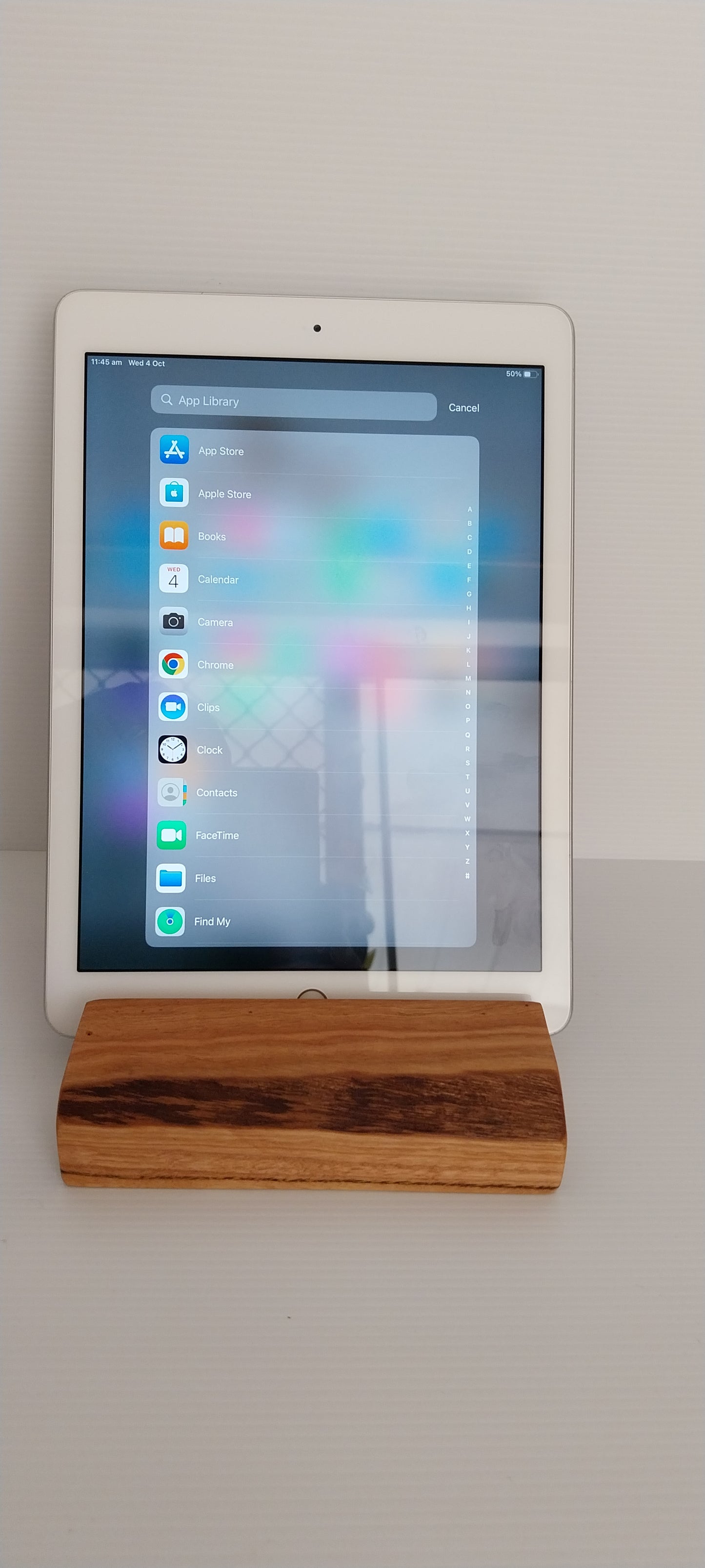 Ipad Stand - Tuart