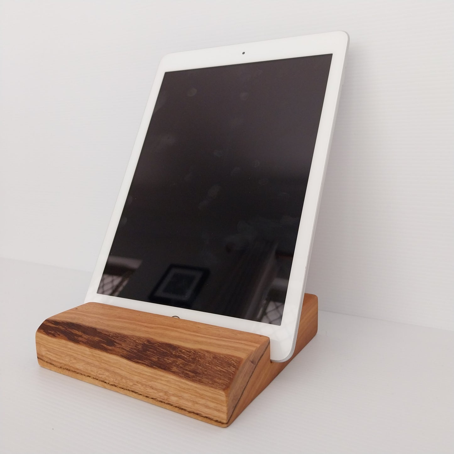 Ipad Stand - Tuart