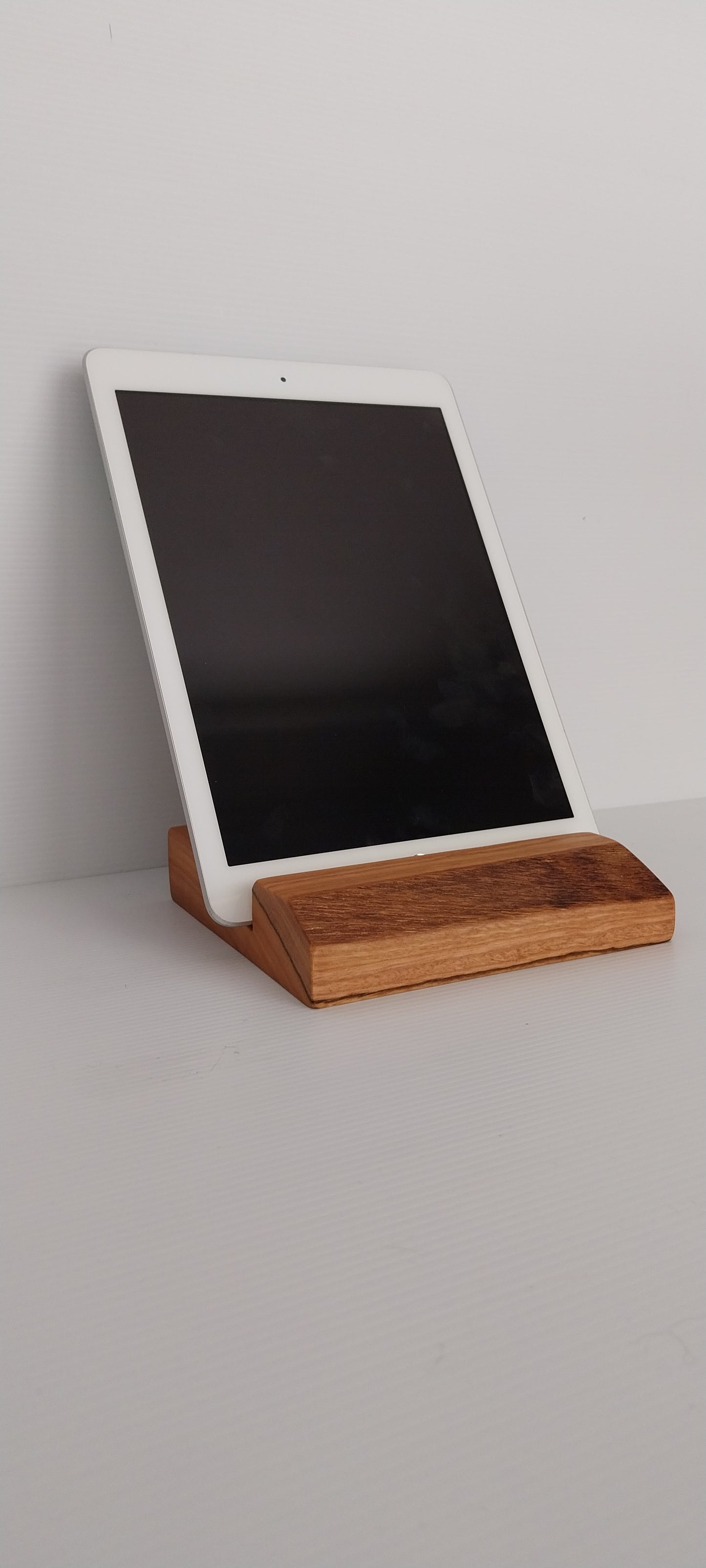 Ipad Stand - Tuart